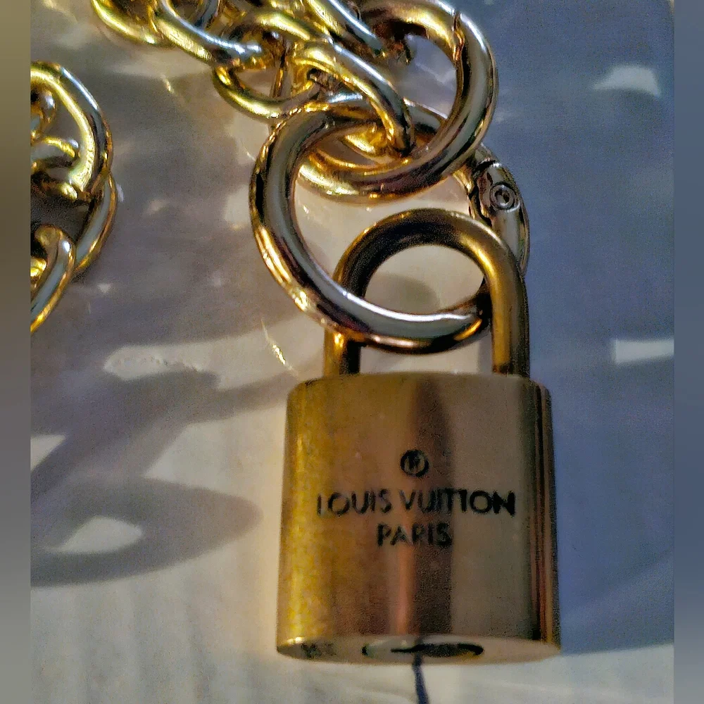 Louis Vuitton Lock 🔒 Necklace - Picture 8 of 9